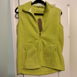 Woolrich women’s fleece vest size small. NEW WITH TAGS.